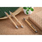 BETA BAMBOO. Bambusowy długopis z klipsem i metalowymi elementami