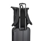 OSASCO BPACK. Plecak typu roll top z zamkiem błyskawicznym, który umożliwia zwinięcie górnej części w celu dopasowania do objętości plecaka, wykonany z poliestru 600D z recyklingu