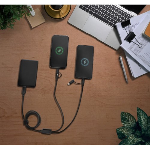 BERTOZZI. Super szybki kabel USB 6 w 1 wykonany z aluminium pochodzącego z recyklingu (20%) i PET pochodzącego z recyklingu (4%)