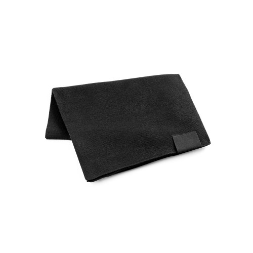 SERENITY. Szalik z poliestru z recyklingu (100% rPET) z przeszyciami do personalizacji