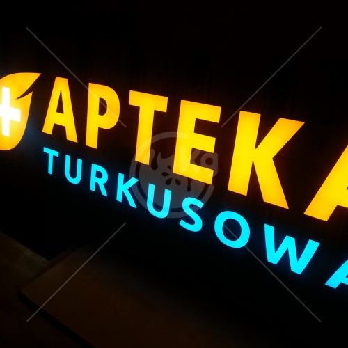 Kasetony LED z frezowanego dibondu